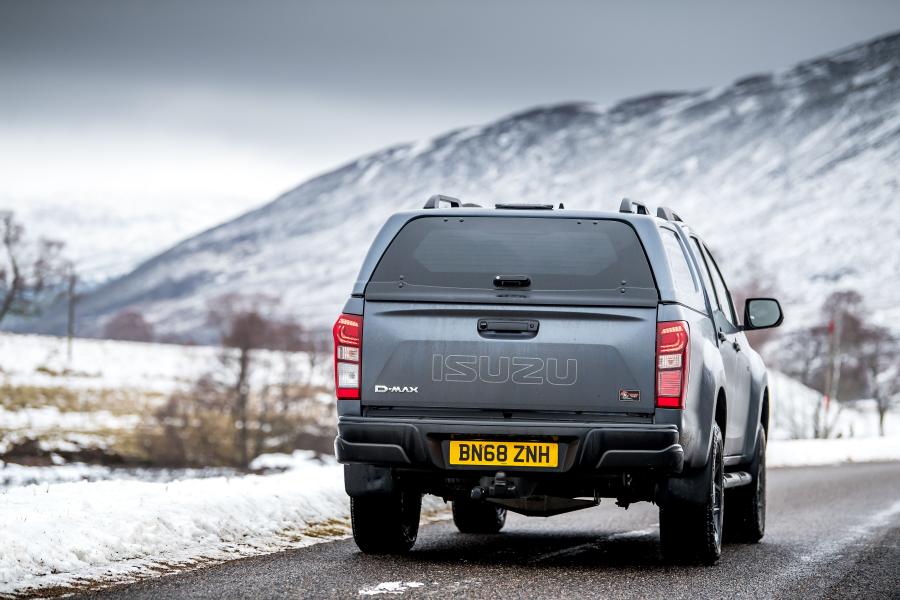  Isuzu D-Max Huntsman 2017 года  (UK) (фото 24 из 48)